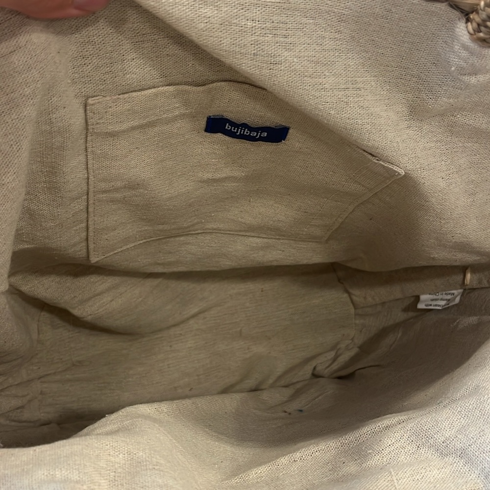 Buji Baja Seagrass Escape Straw Tote Bag - Picture 4 of 6